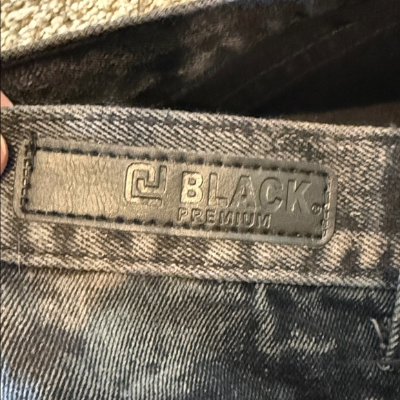 Black Distressed Skinny Jeans - Picture 5 of 9